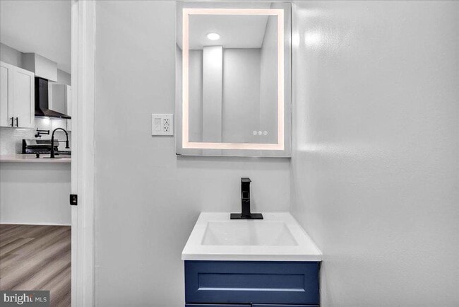 Building Photo - 4229 Romain St