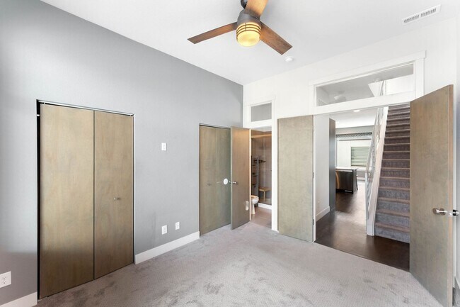 Building Photo - Modern 2BD, 2BA LoHi Townhome with Rooftop...