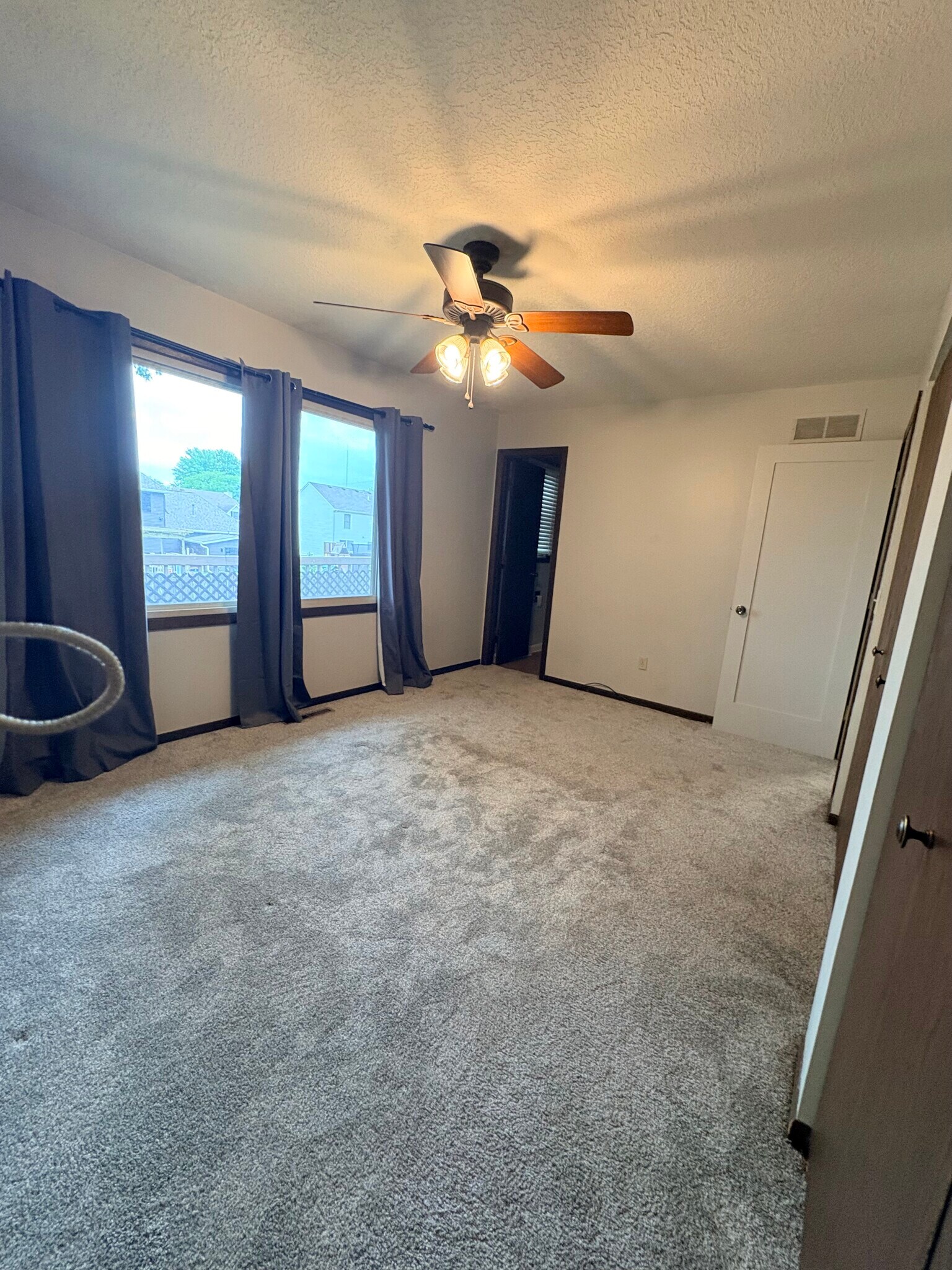 Primary Bedroom - 3885 Tam O Shanter Dr N