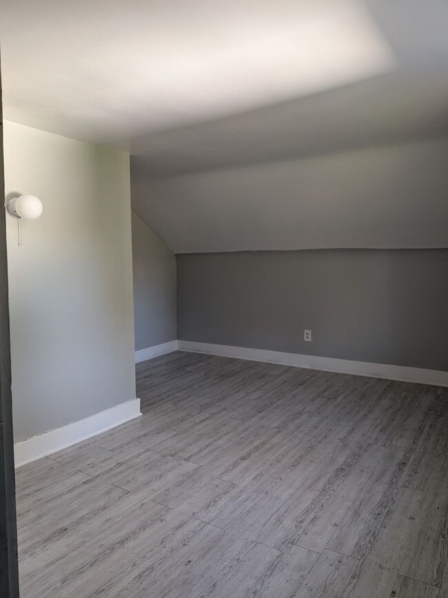 Building Photo - 4021 Neff Ave