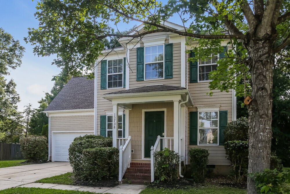 Building Photo - 15738 De Havilland Dr