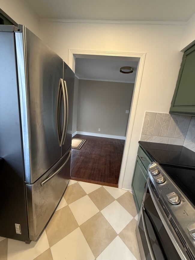 Building Photo - 7206 Reeds Rd