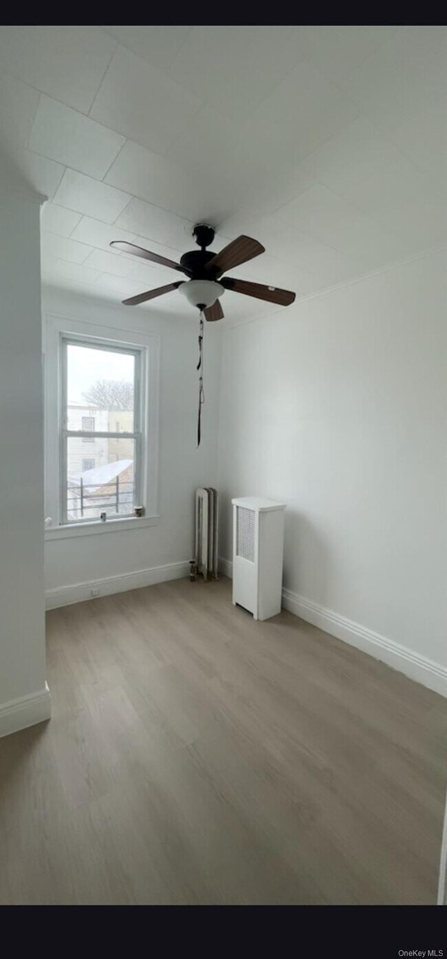 Building Photo - 109-35-10112 112th St