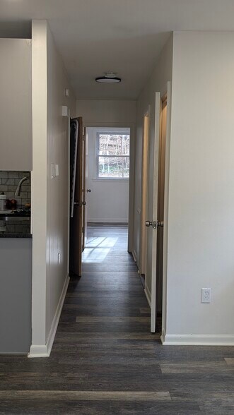 Building Photo - 7038 Valley Ave