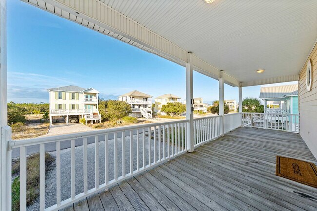 Building Photo - 6084 Sawgrass Cir