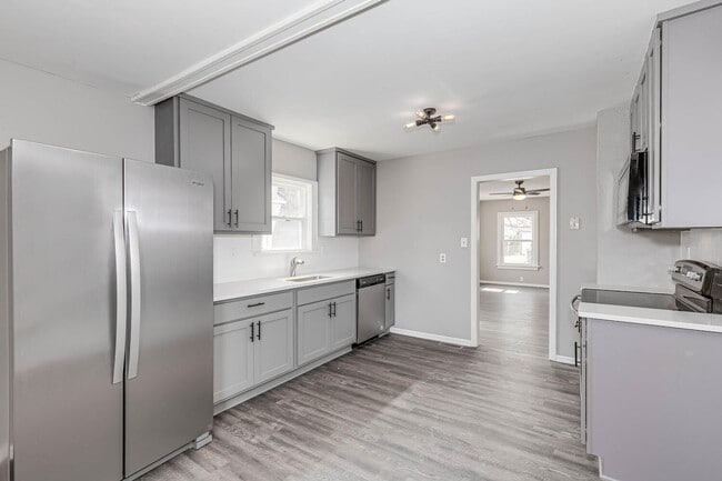 Building Photo - Cozy 2 Bedroom 1 Bathroom Home