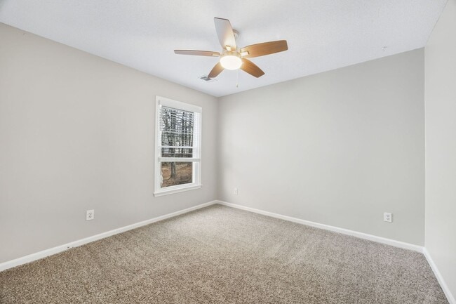 Building Photo - Spectacular John's Creek Traditional