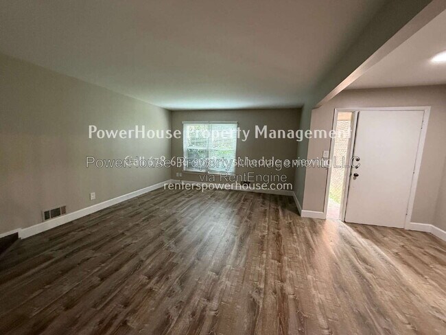 Building Photo - 145 Starboard Point