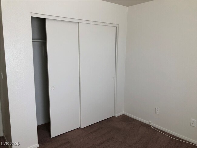 Building Photo - 1083 Sterling Peak St