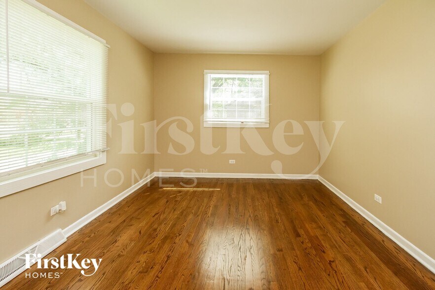 Building Photo - 20460 Arcadian Dr