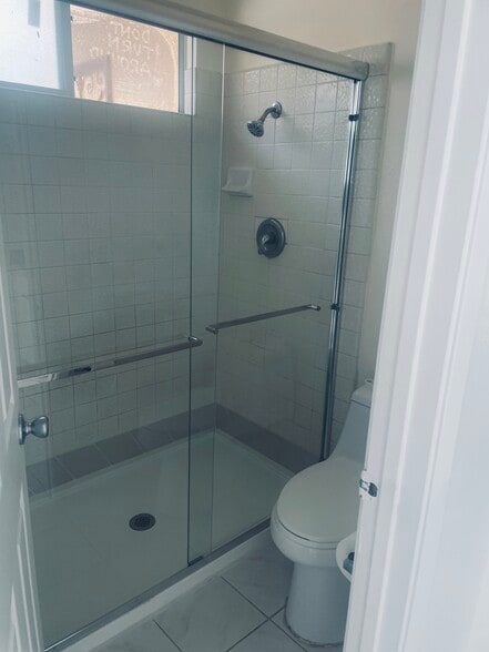 Building Photo - 321 Greenwood Pl