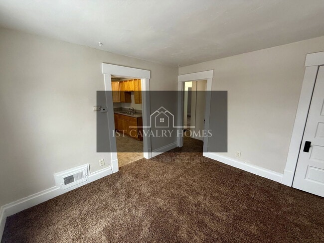 Building Photo - 39 N Balch St