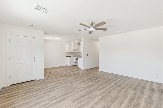 Building Photo - 8787 St George Way