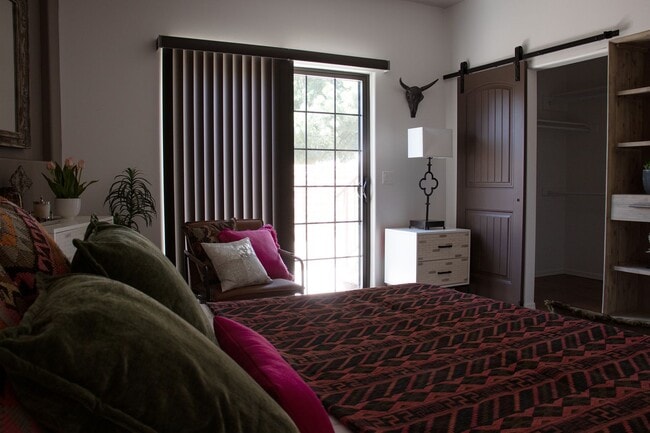 Building Photo - Unfurnished, 1-Year Long-Term Rental