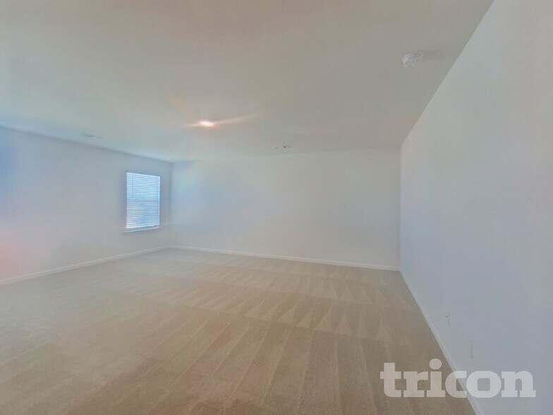 Building Photo - 823 Athens Ln