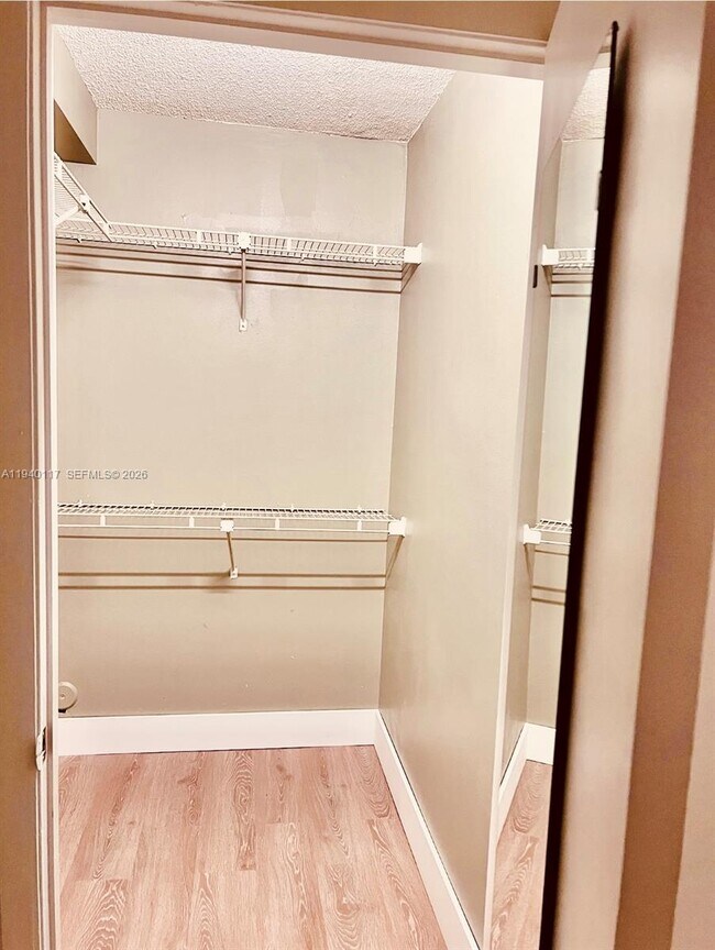 Building Photo - 5654 Rock Island Rd