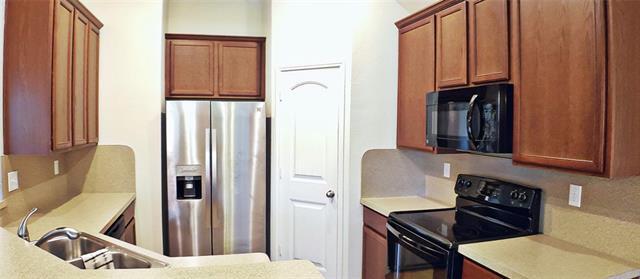 Building Photo - 416 Water Oak St