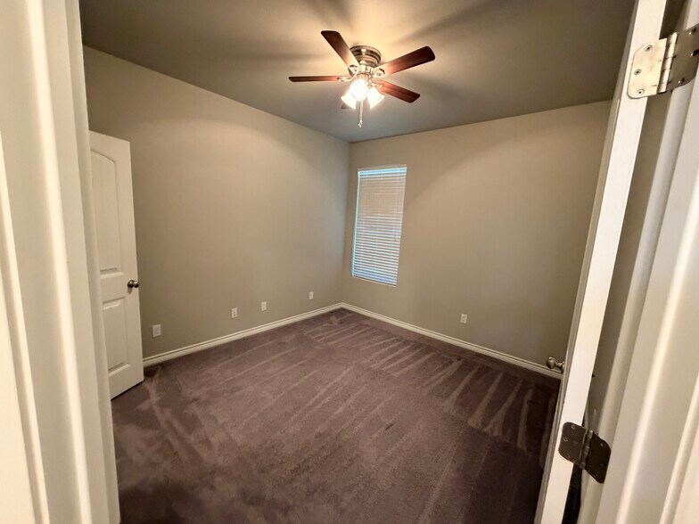 Building Photo - 2017 Boise Dr