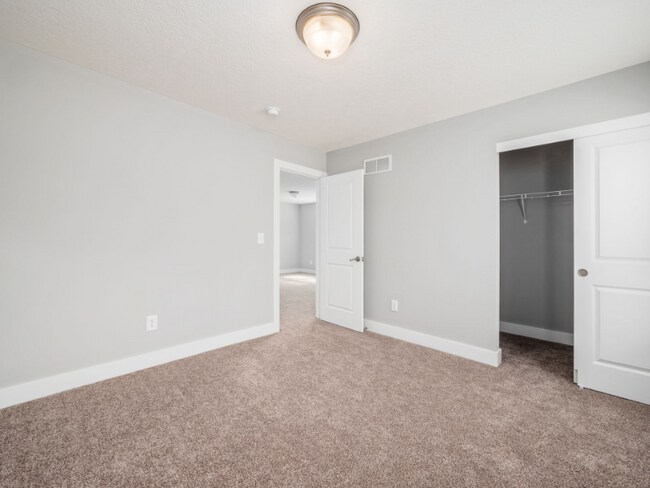 Building Photo - 1965 Glassboro St