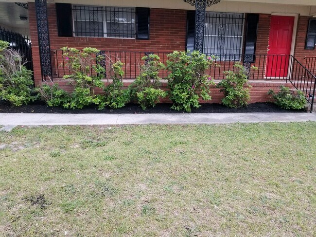 Building Photo - 3604 Abbey Rd