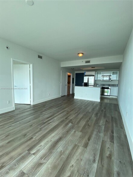 Building Photo - 888 Biscayne Blvd