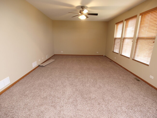 Building Photo - 8116 Bluestem Ave