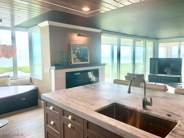 Building Photo - 5550 Heron Point Dr