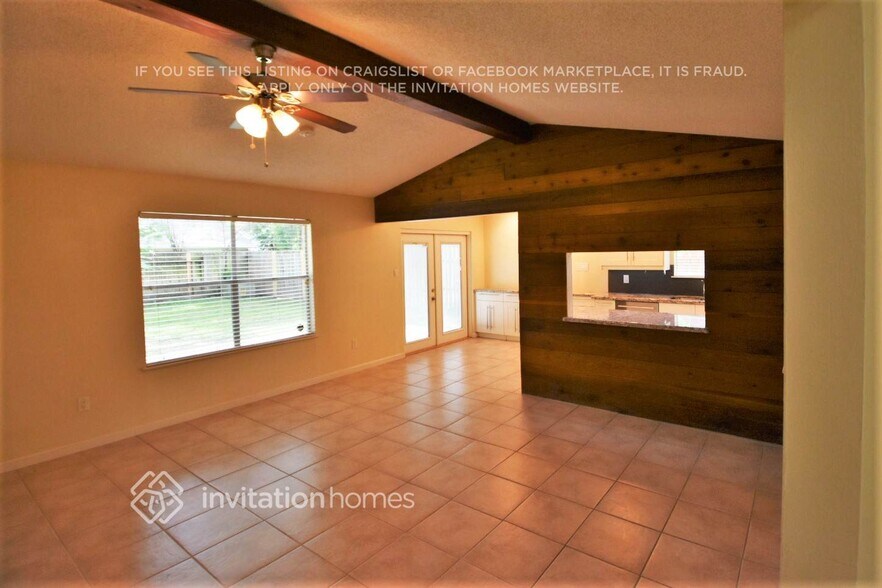 Building Photo - 9415 Thistle Trail Dr