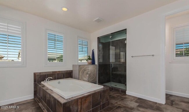 Building Photo - 947 W Kaibab Dr