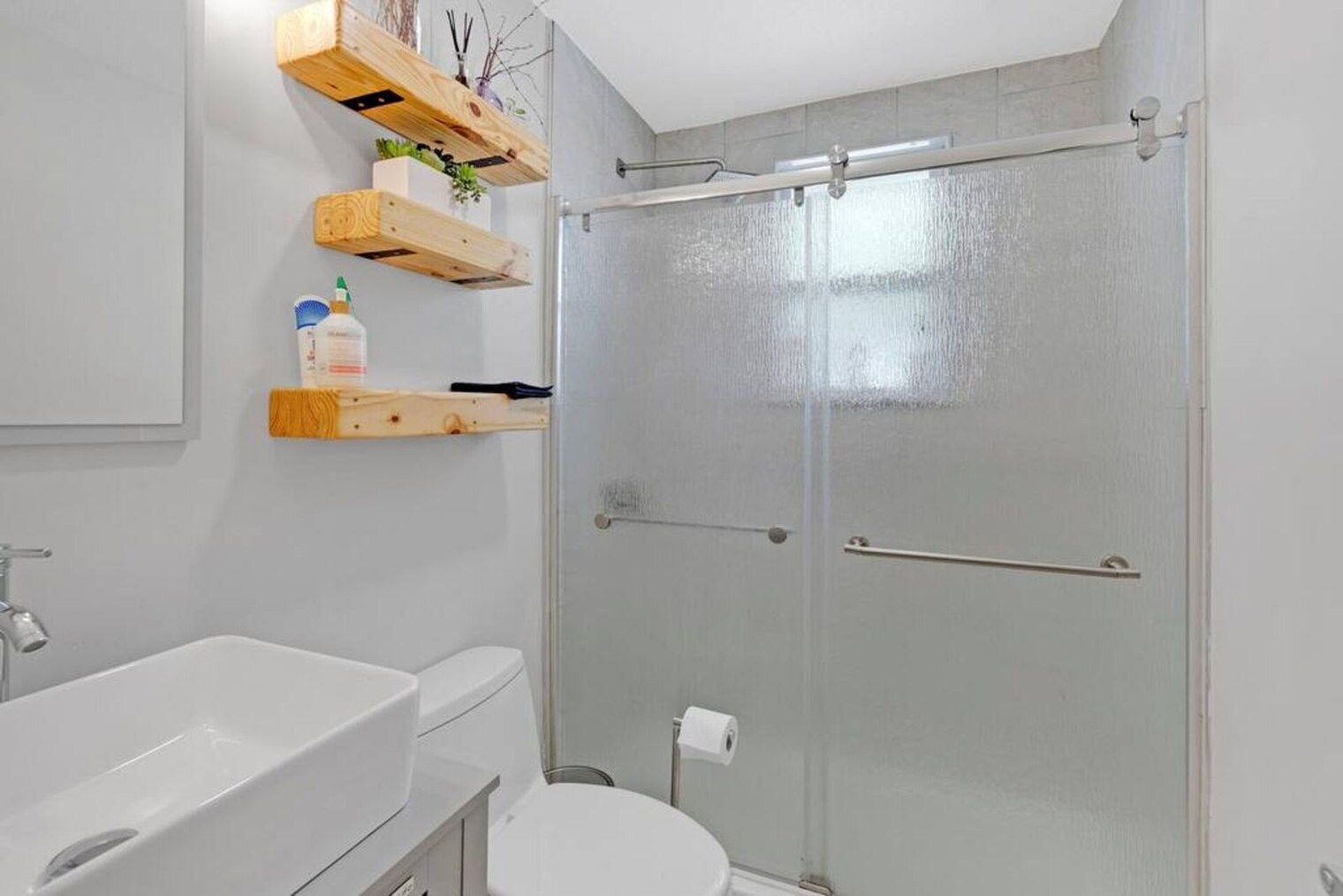 Building Photo - 316 Bream Ave