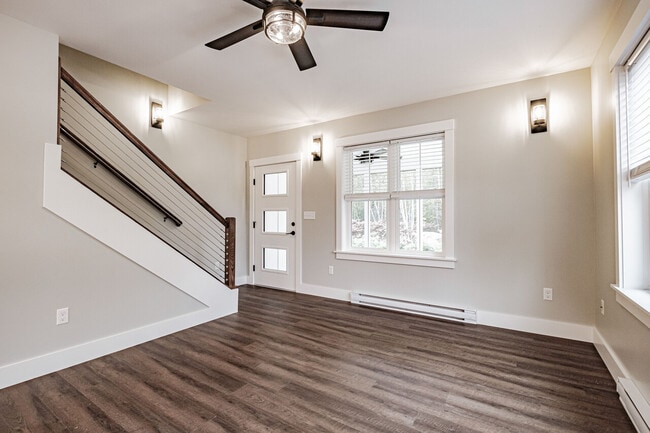 Building Photo - 9 Sunshine Circle