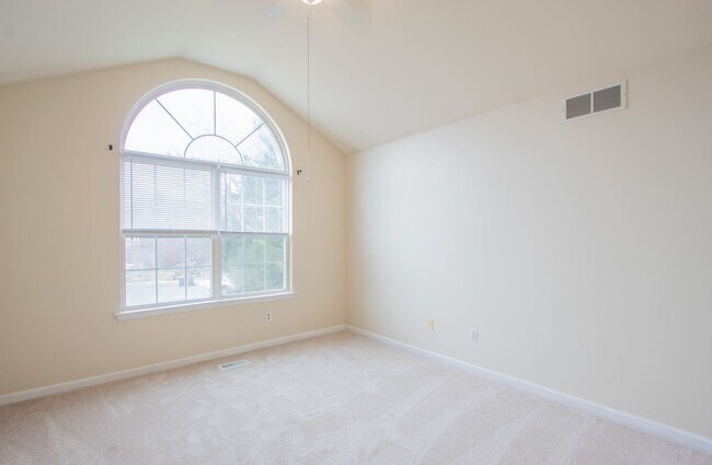 Building Photo - 247 Academy Ln