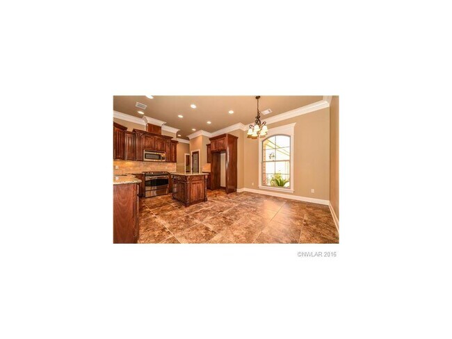 Building Photo - 4 Bedroom/3 Bath Home with Bonus Room in Gardens of Southgate