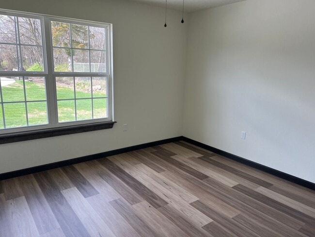 Building Photo - 2 bed 2 bath new build in 2024