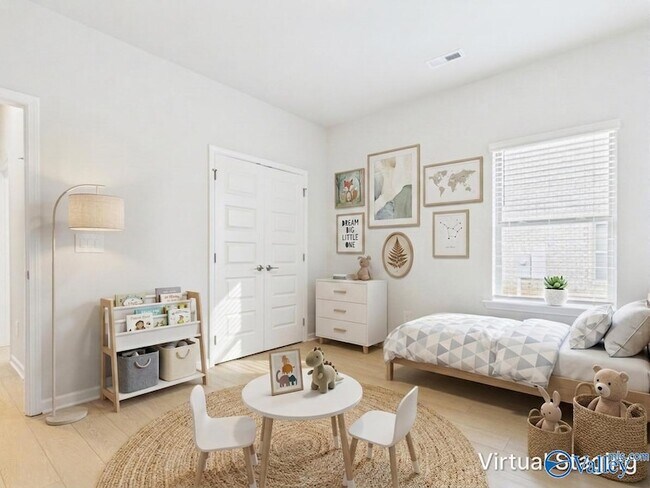 Building Photo - 17993 Longleaf Dr