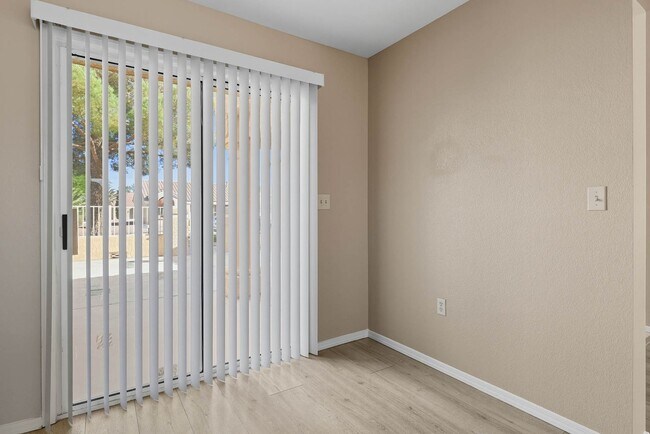 Building Photo - 55+ Age Qualified Community! Sun City Summerlin!!