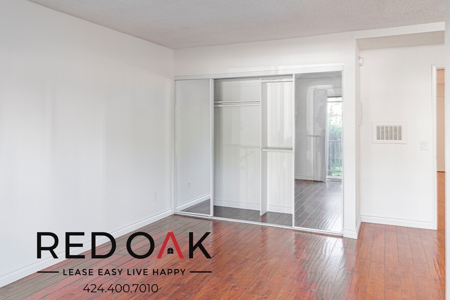 Building Photo - 6255 Beck Ave