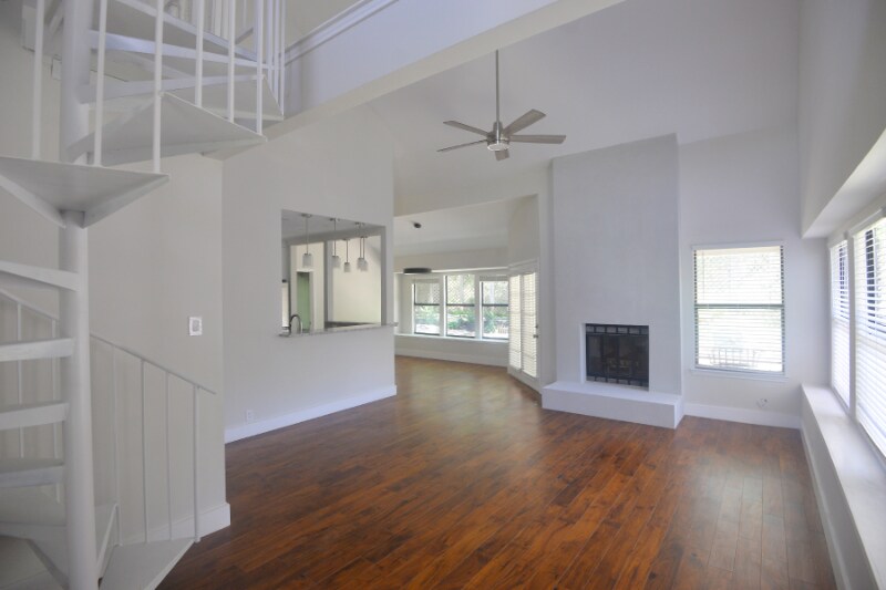 Building Photo - 6304 Maury Hollow