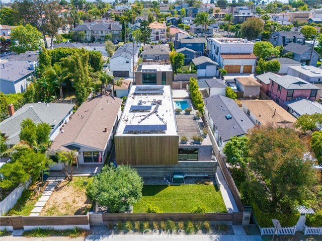 Building Photo - 762 Rosecrans Ave