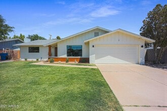 Building Photo - 8133 N 16th Dr