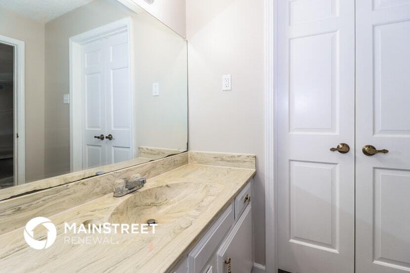 Building Photo - 6608 Imperial Oak Dr