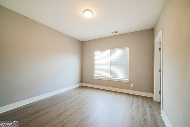 Building Photo - 2501 Kolb Manor Cir SW