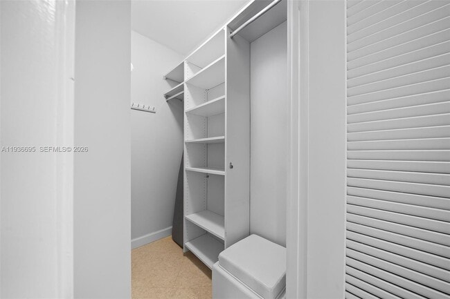 Building Photo - 2301 Collins Ave