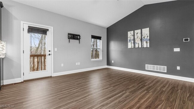 Building Photo - 6965 Chandlersville Rd