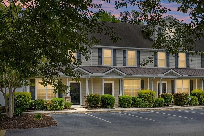 Primary Photo - 215 Hemingway Cir