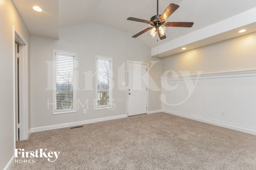 Building Photo - 109 Pinehurst Rd