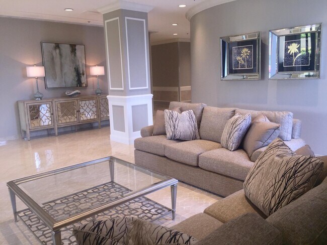 Building Photo - 5510 N Ocean Dr