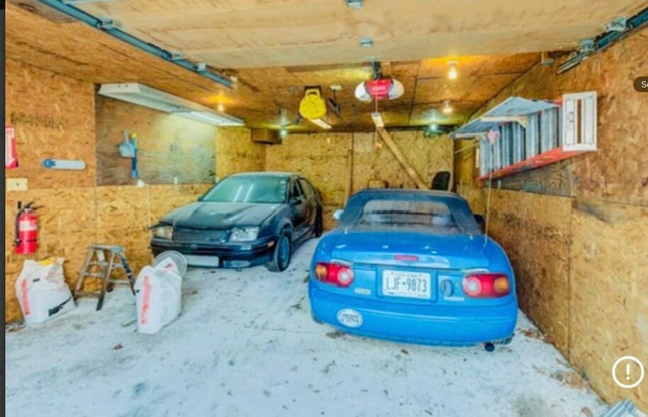 Building Photo - 205 W Fulton St