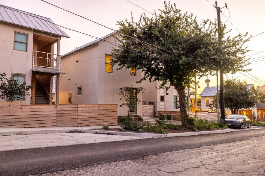 Building Photo - 126 Boston St