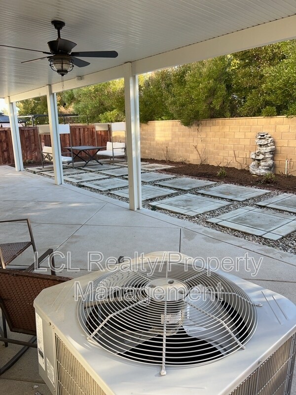 Building Photo - 29285 Caravel Dr